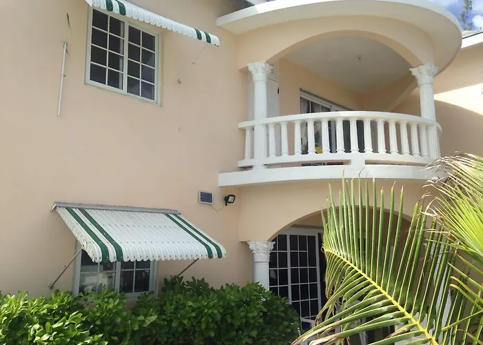 Coral Gardens Retreat Pensión Montego Bay